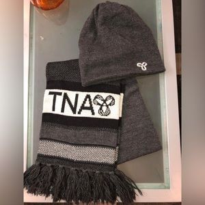 TNA - Aritzia Winter Set